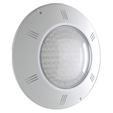 Quels sont les accessoires de filtration et de raccordement de l'installation pour une piscine hors sol autoportante en kit à monter soi-même en panneaux d'acier ?